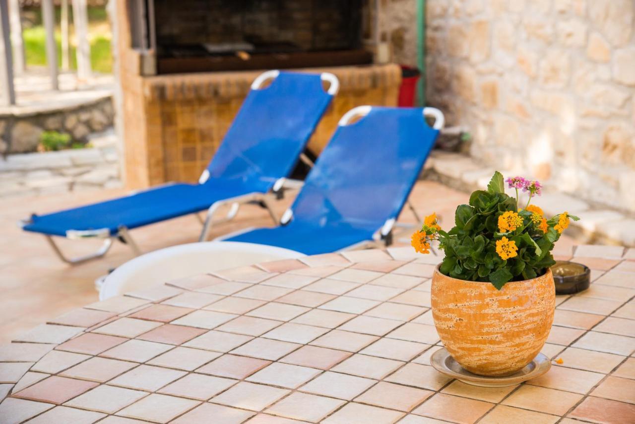 Aparthotel Artemis Vassilikos à Vasilikí Extérieur photo