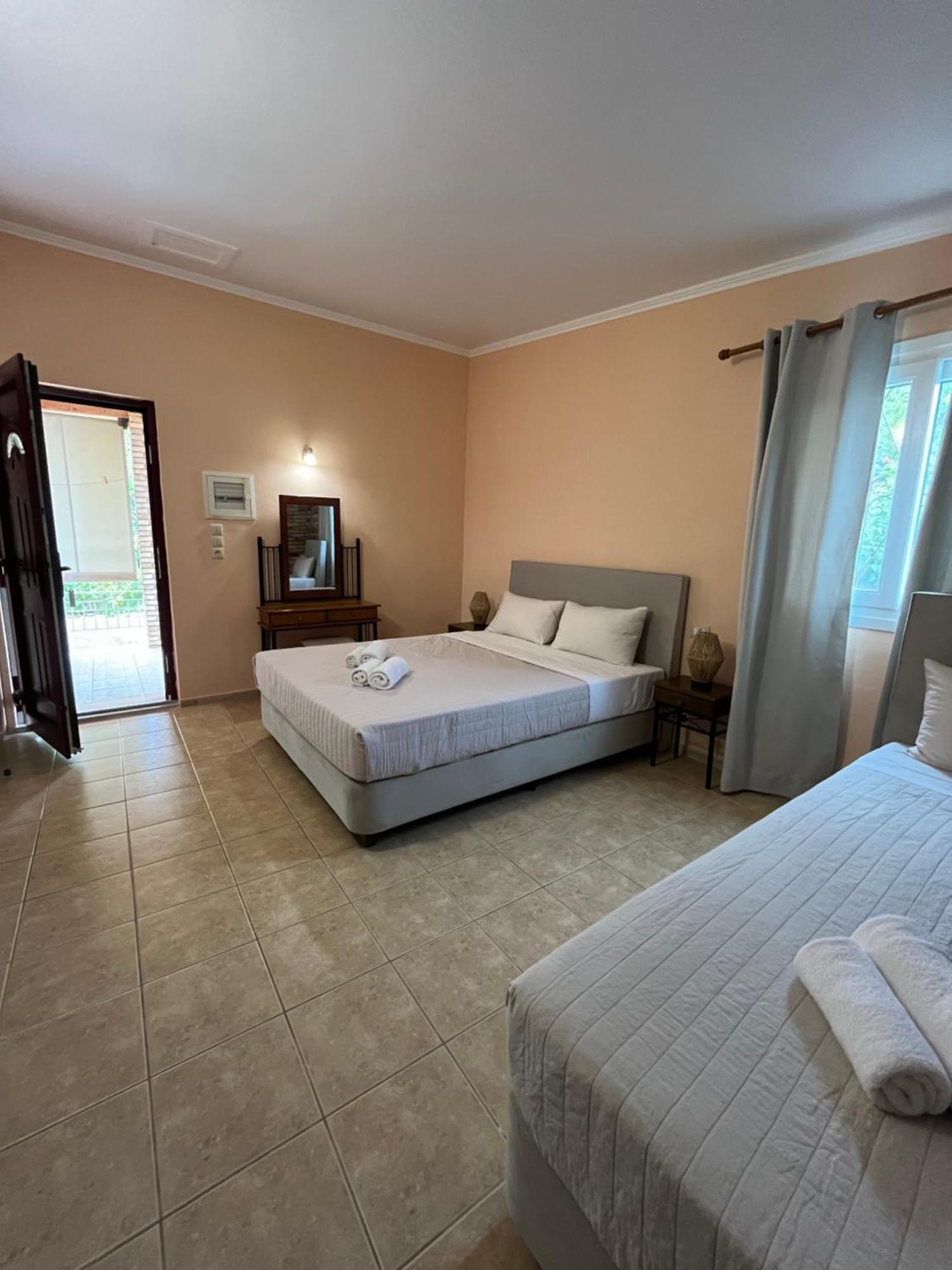 Aparthotel Artemis Vassilikos à Vasilikí Extérieur photo